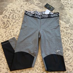 BRAND NEW WITH TAGS Nike Leggings